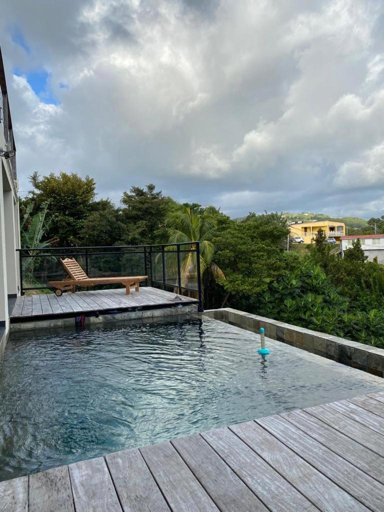 Le Caillou Villa La Trinite Luaran gambar