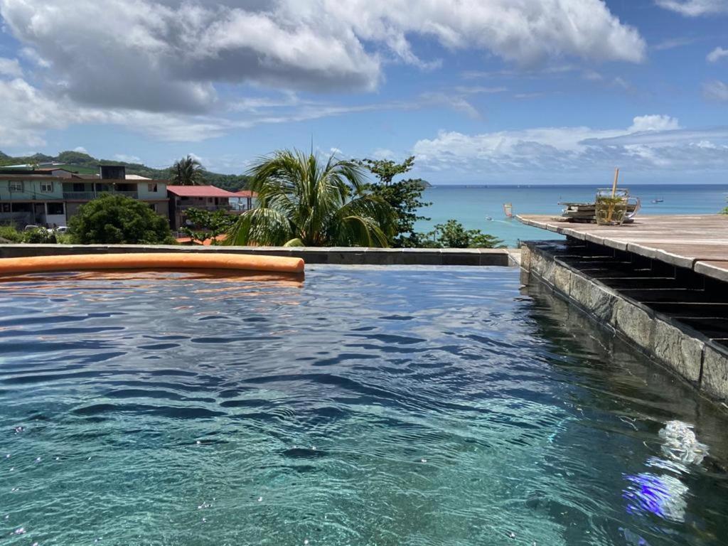 Le Caillou Villa La Trinite Luaran gambar